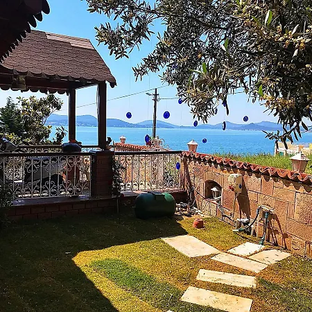 Cunda Sim Butik Ayvalı